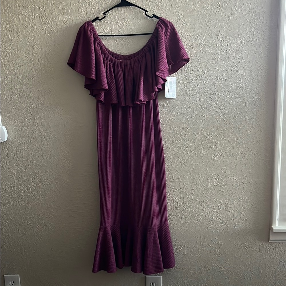 LuLaRoe Maroon Maxi Dress Flutter Sleeves Scoop Neck